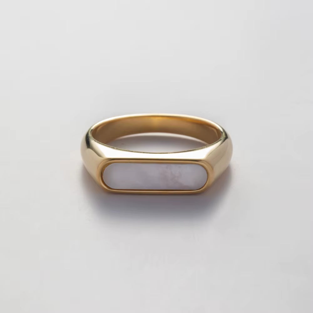 YF2277 Waterproof Jewelry Ins Hot Selling Minimalist 18K Real Gold Plated Stainless Steel Black White Natural Shell Rings