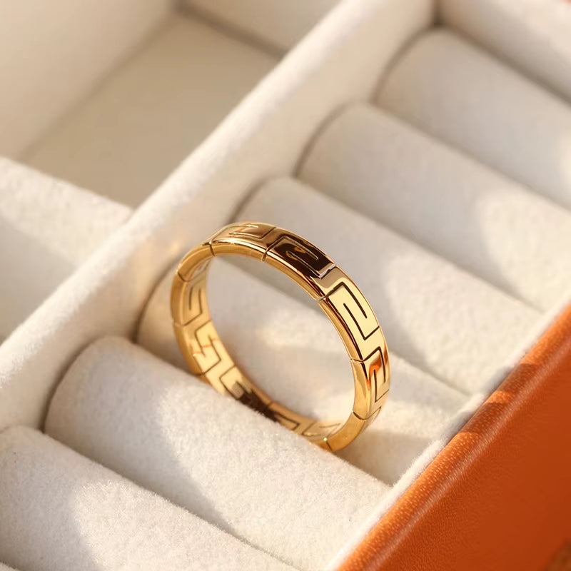 YF2270 Non Tarnish Waterproof Jewelry Stackable Rings Stainless Steel Jewelry 18K Gold Plated Zircon Stacking Ring for Women