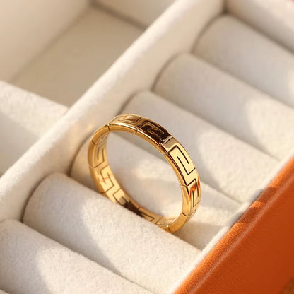YF2270 Non Tarnish Waterproof Jewelry Stackable Rings Stainless Steel Jewelry 18K Gold Plated Zircon Stacking Ring for Women