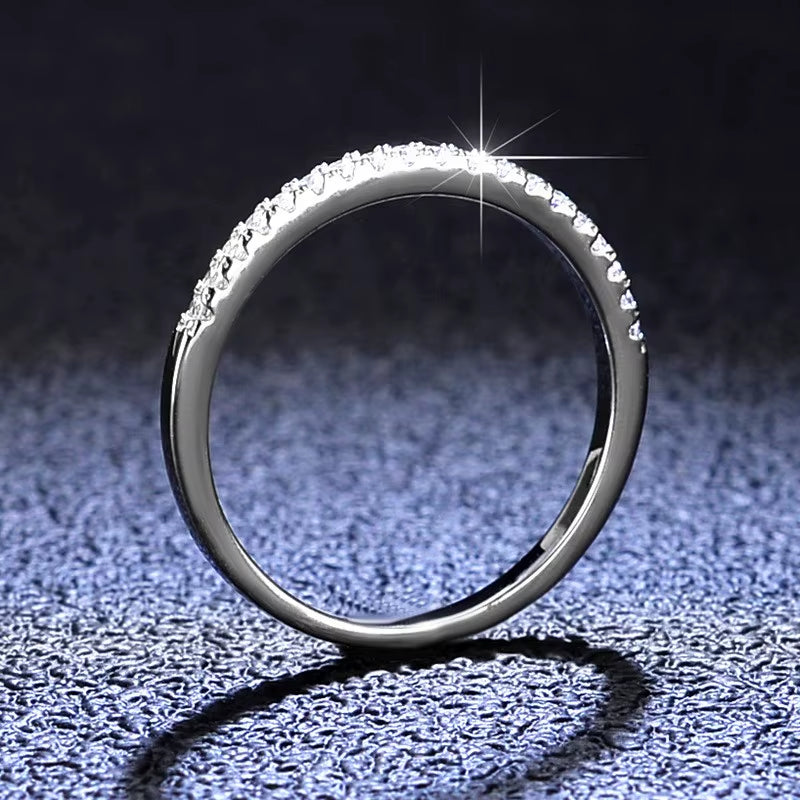 Fine Husky Jewelry Women Fashion Single Charm Simple S925 Sterling Silver GRA Vvs1 Moissanite Ring Band of Ladies Women