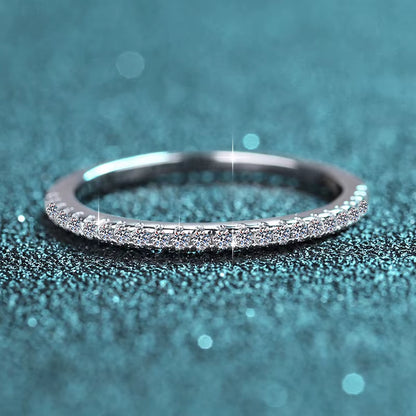 Fine Husky Jewelry Women Fashion Single Charm Simple S925 Sterling Silver GRA Vvs1 Moissanite Ring Band of Ladies Women